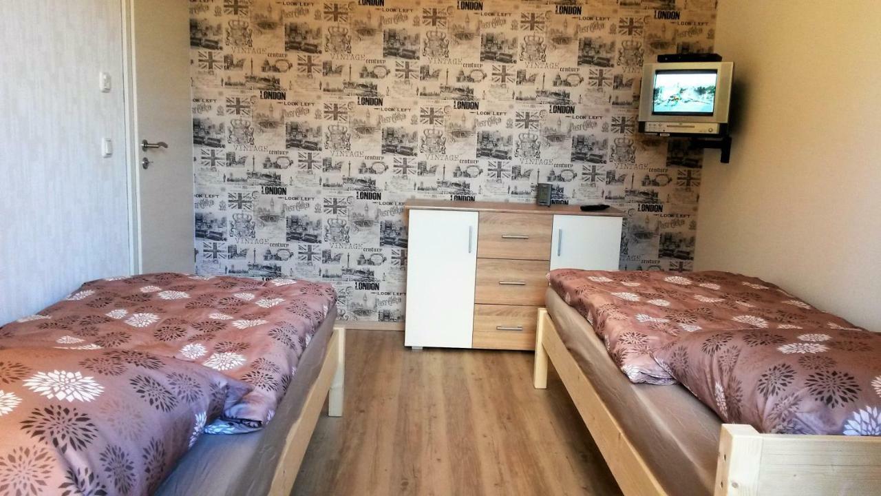 Ferienhaus Chrissy Loissin Экстерьер фото